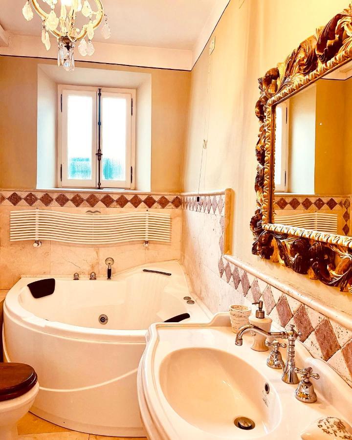 Palazzo Barbini Dimora Storica Aparthotel Castiglione del Lago Exterior foto