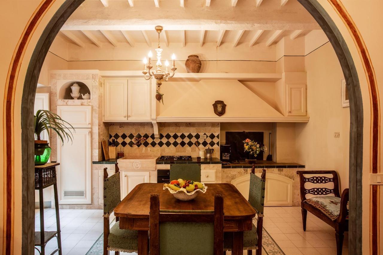 Palazzo Barbini Dimora Storica Aparthotel Castiglione del Lago Exterior foto