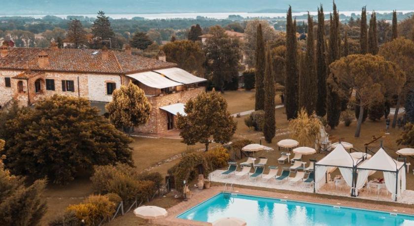 Palazzo Barbini Dimora Storica Aparthotel Castiglione del Lago Exterior foto