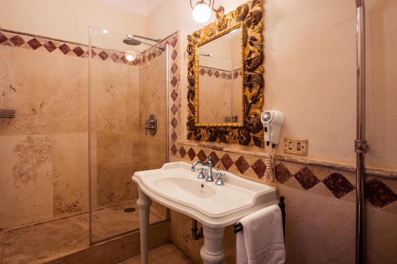 Palazzo Barbini Dimora Storica Aparthotel Castiglione del Lago Exterior foto